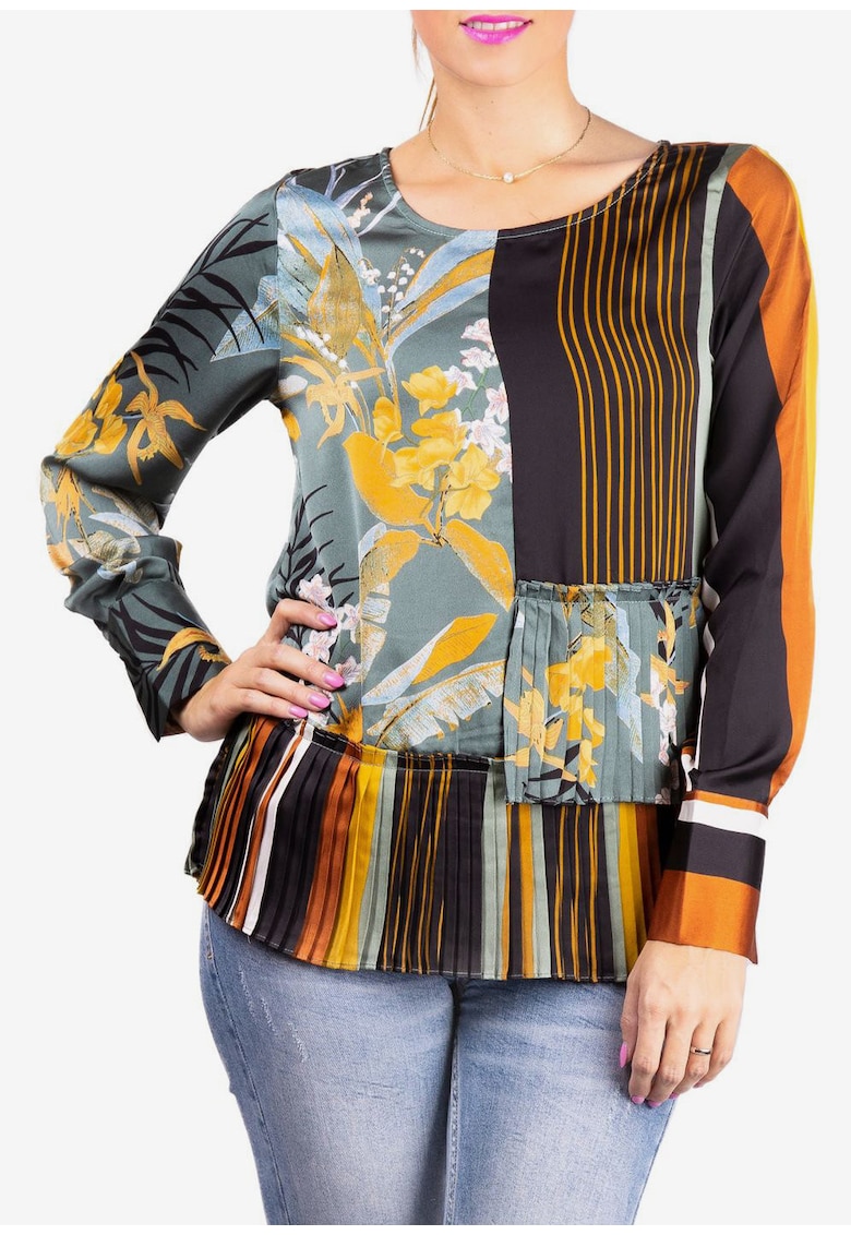 Bluza cu model multiplu si decolteu rotund -