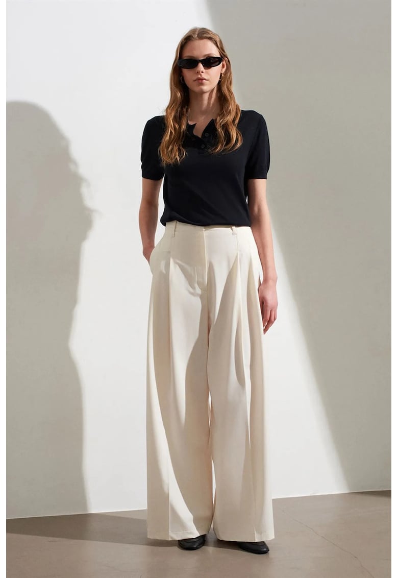Pantaloni dama - talie inalta - croiala larga - crem natural - crep -