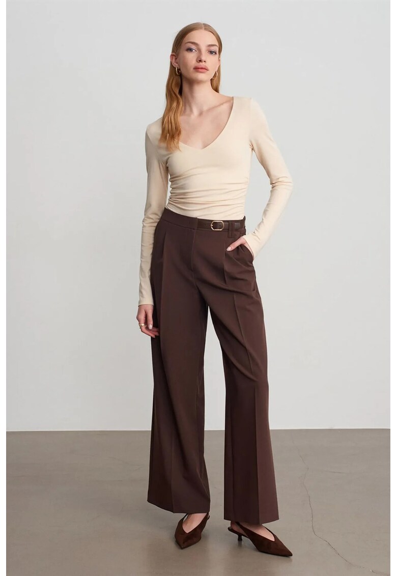 Pantaloni dama - cu talie cu cordon - croiala larga - maro cafea - tesatura creponata