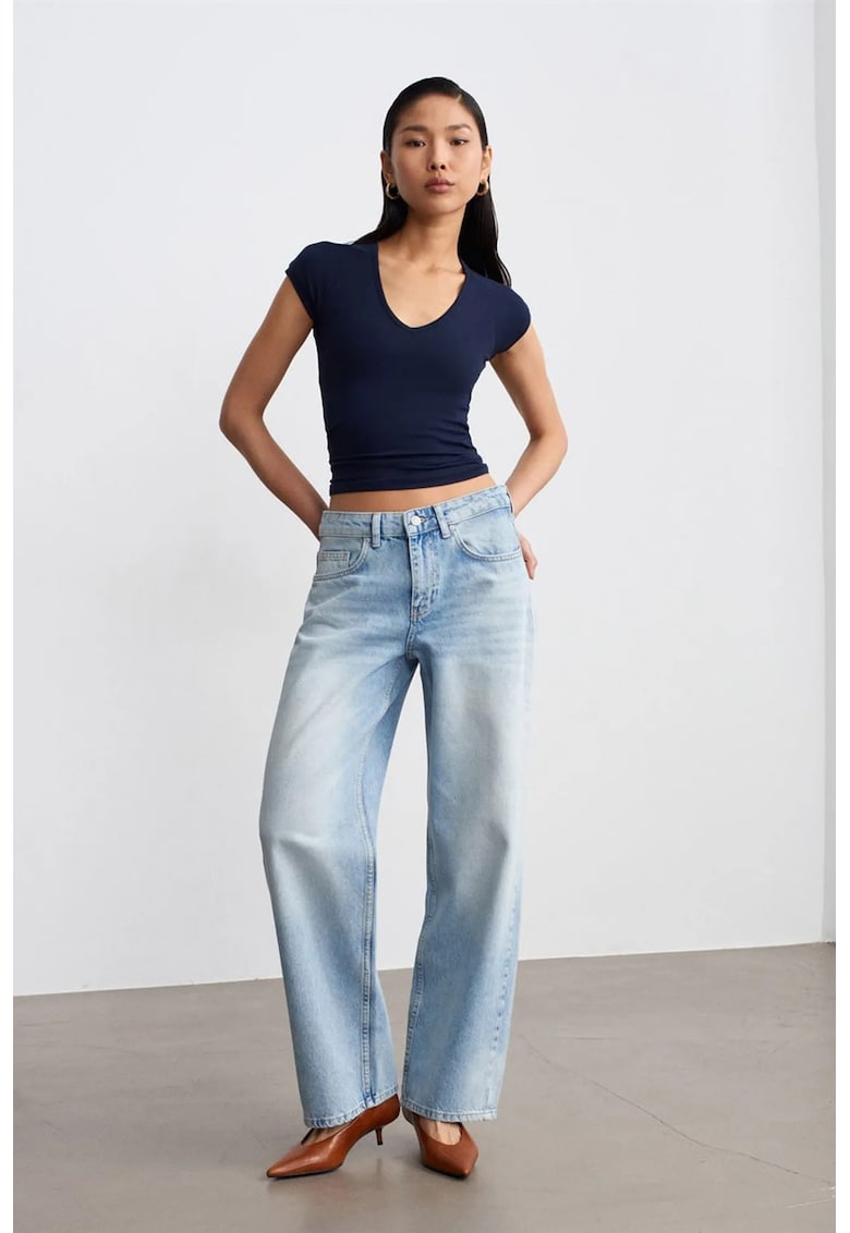 Blugi dama - talie joasa - croiala dreapta - denim albastru deschis - 100% bumbac