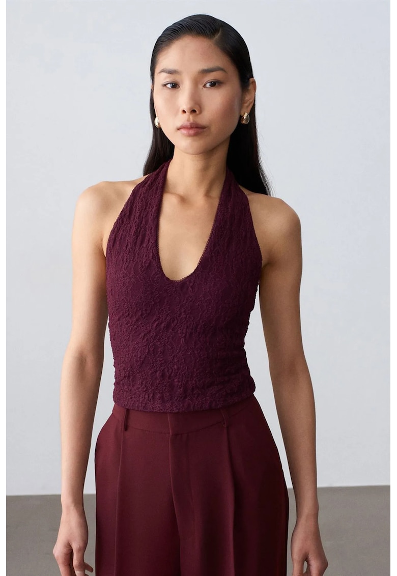 Bluza scurta guler halterneck - decupaj - visiniu - dantela