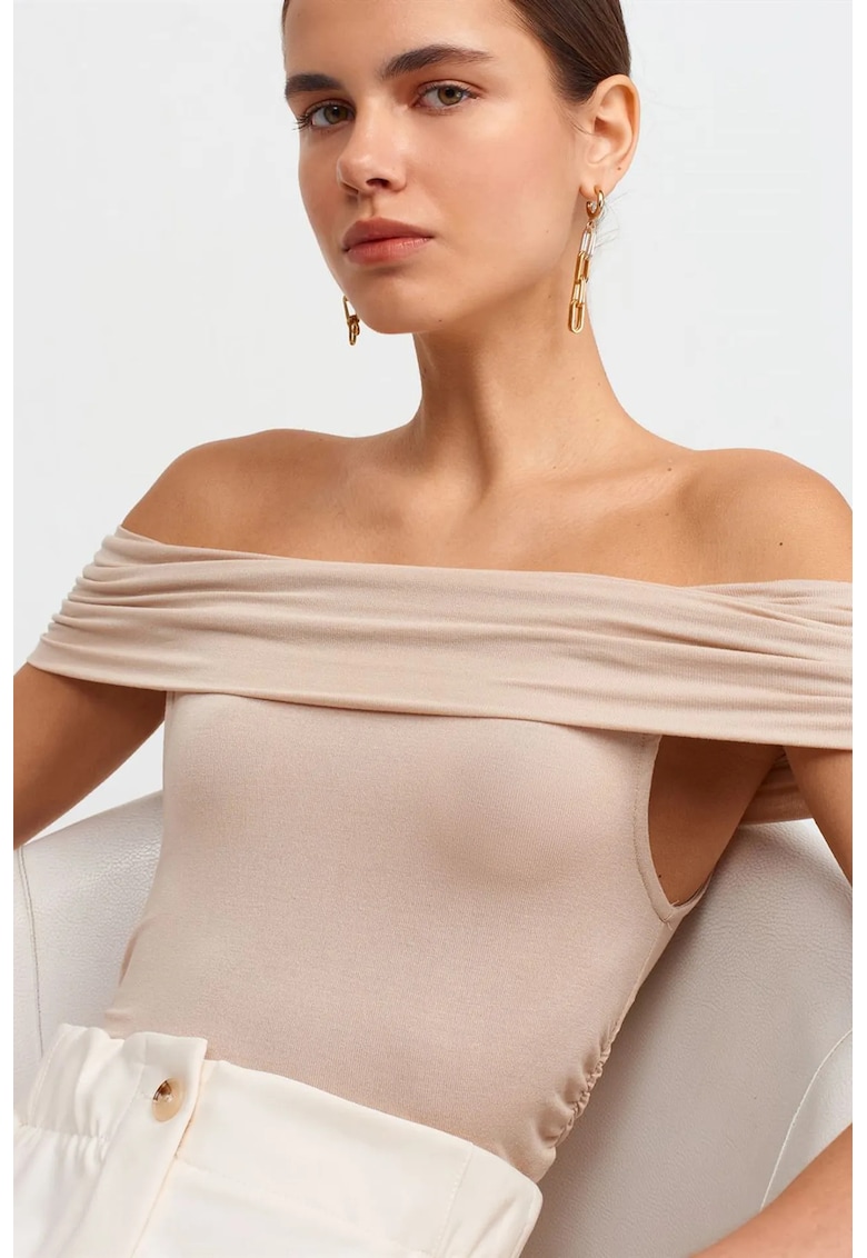 Bluza dama - bluza slim fit cu umeri goi - bej natural - drapaj - 92% viscoza - 8% elastan