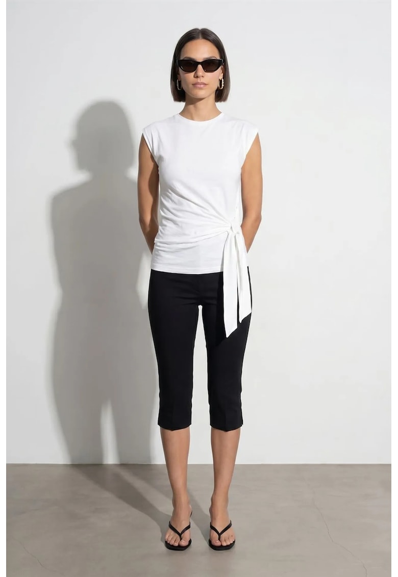 Tricou dama bumbac 100% - fara maneci - guler rotund - alb