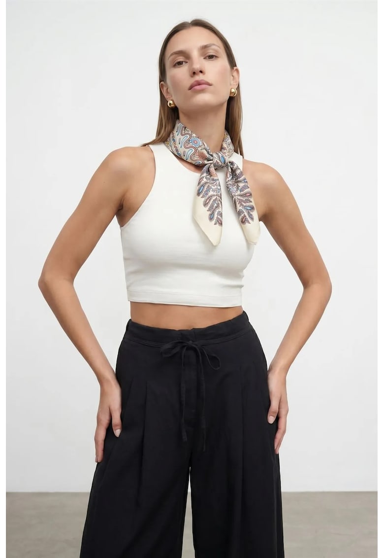 Bluza dama - crop - fara maneci - alb - tricotata