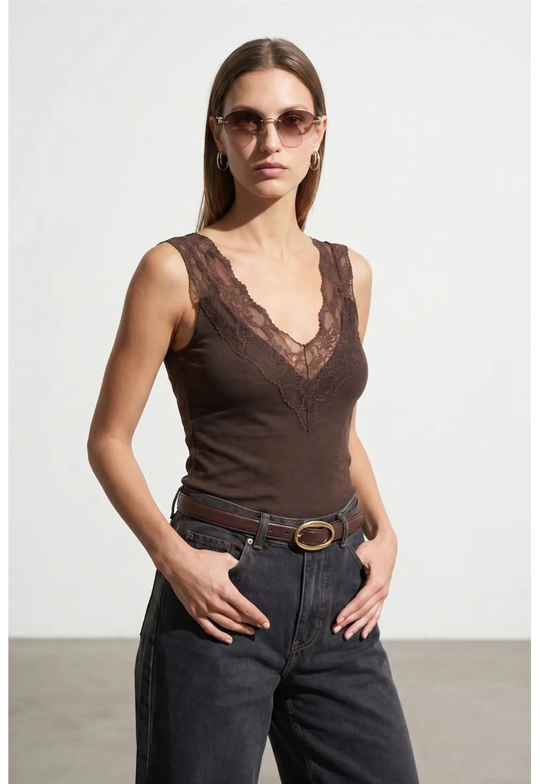 Bluze dama - bluza mulata din dantela - captusita - maro cafea -