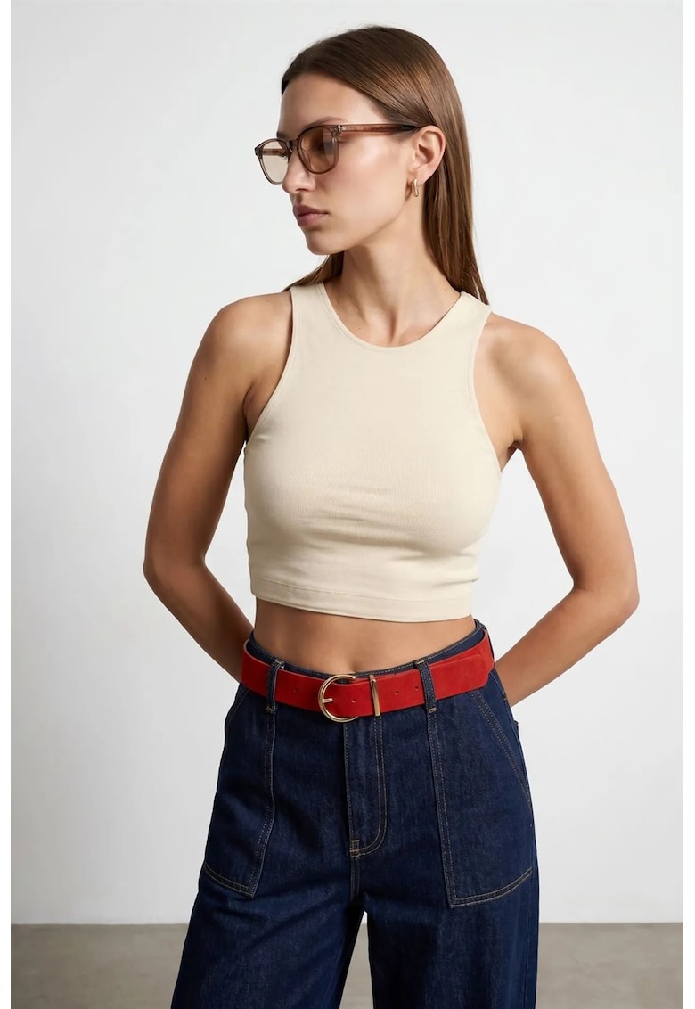 Bluza dama - crop - fara maneci - crem - tricotata