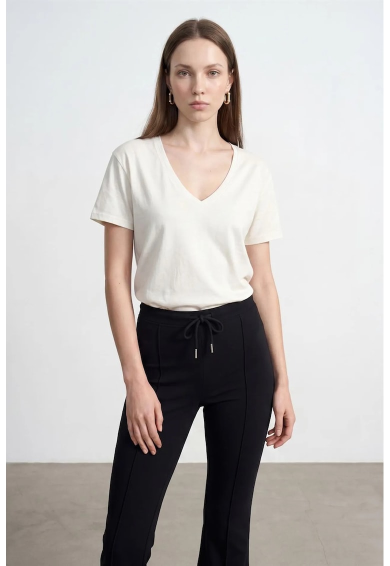 Bluza dama - bluza din bumbac Tencel - decolteu in V - maneca scurta - alb prafuit