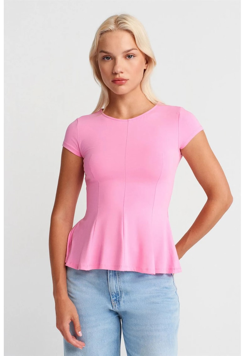 Tricou dama - tricou cu guler rotund - volane - roz aprins - slim fit