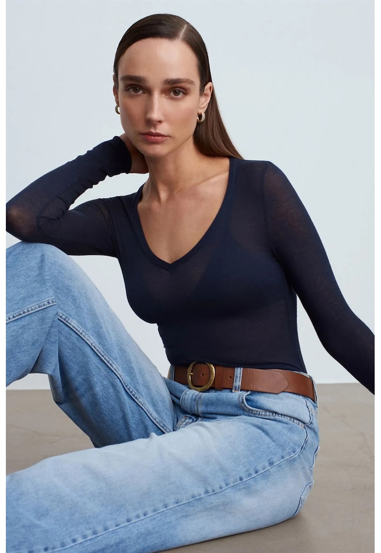 Bluza dama - slim fit - maneca lunga - decolteu in V - bleumarin - tricot din lycra - modal - casmir - elastan