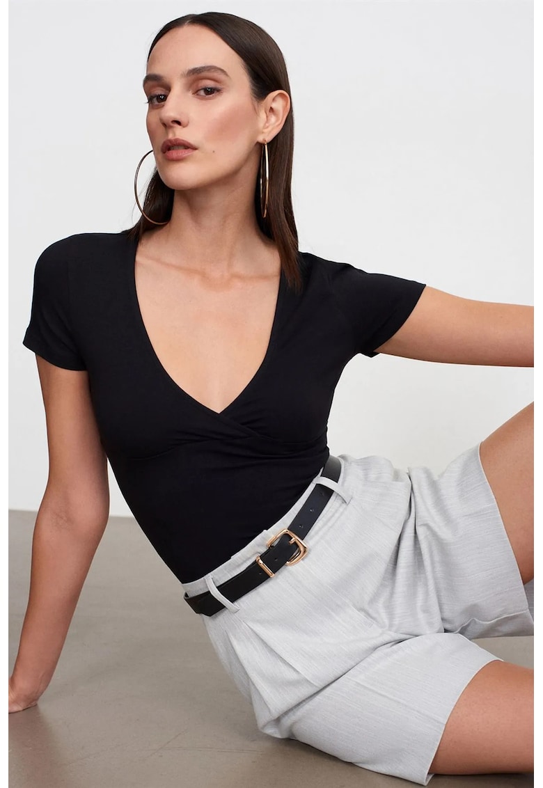 Tricou dama - mulat - decolteu in V - negru - elastic