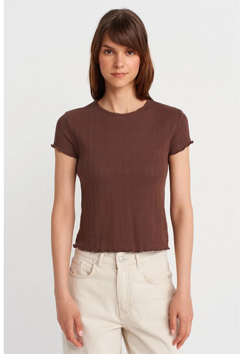 Tricou dama - slim fit - maneca scurta - maro nuc - 100% bumbac
