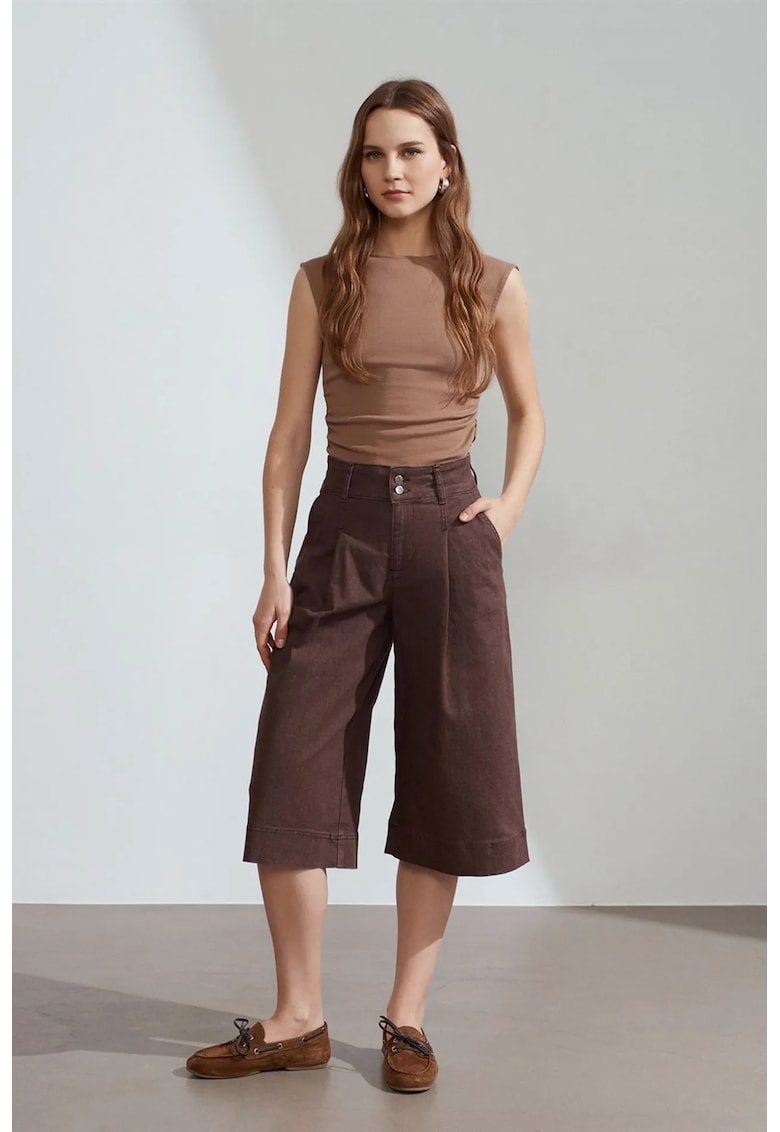 Pantaloni scurti - denim - talie medie - picior larg - maro castaniu - bumbac-elastan