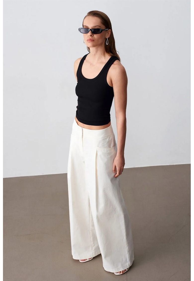 Pantaloni dama talie inalta - croiala larga - plisati - alb prafuit - bumbac cu elastan