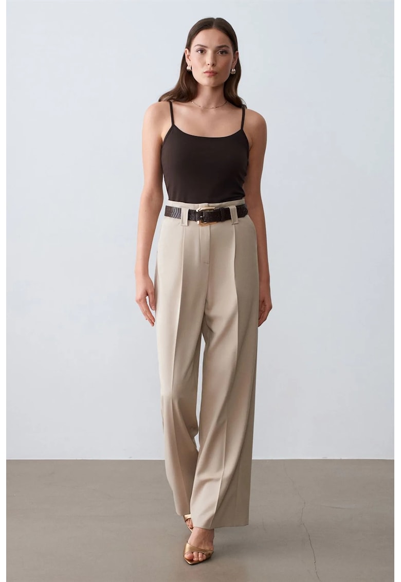 Bluza dama - bluza fara maneci - croiala slim-fit - maro