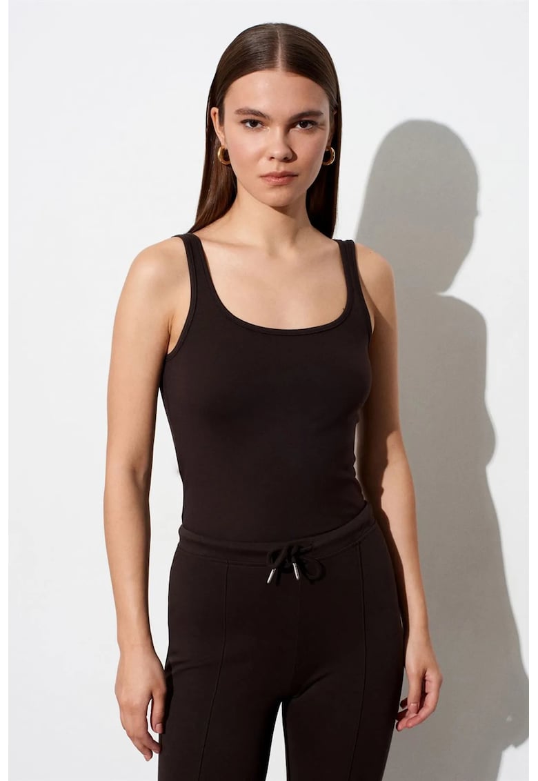 Bluza dama - bluza fara maneci - croiala slim fit - negru - jerseu