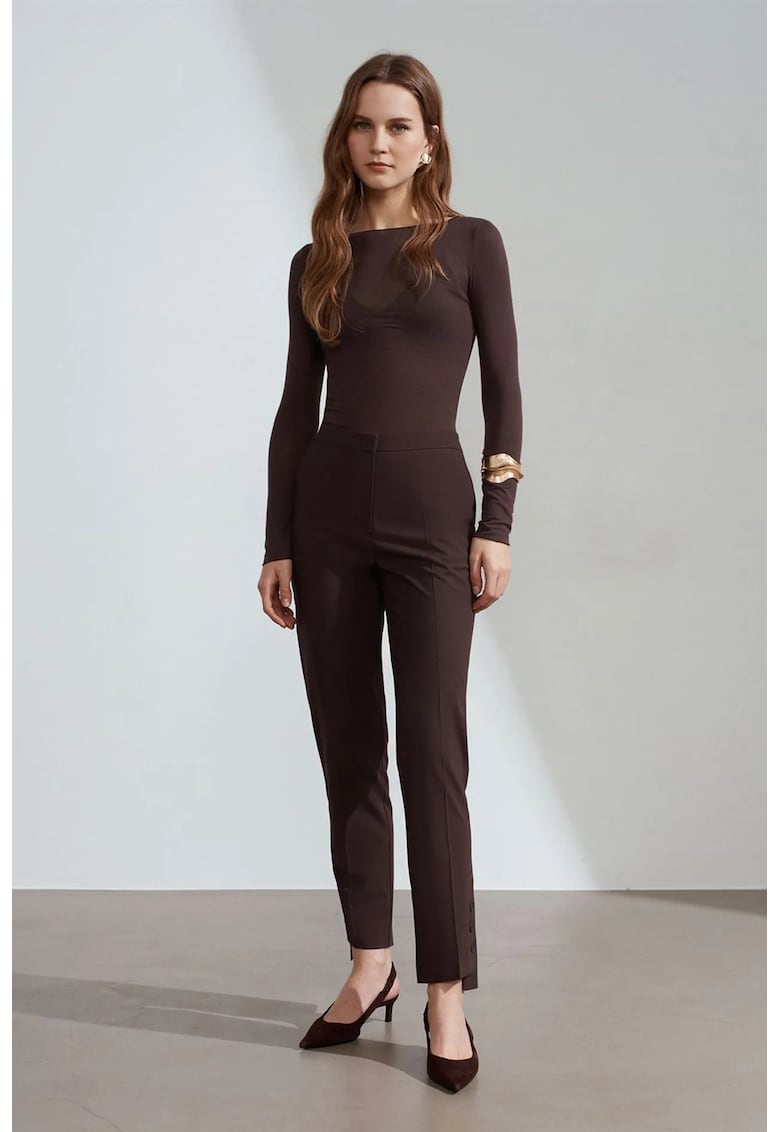 Pantaloni maro mocha inchis - Maro
