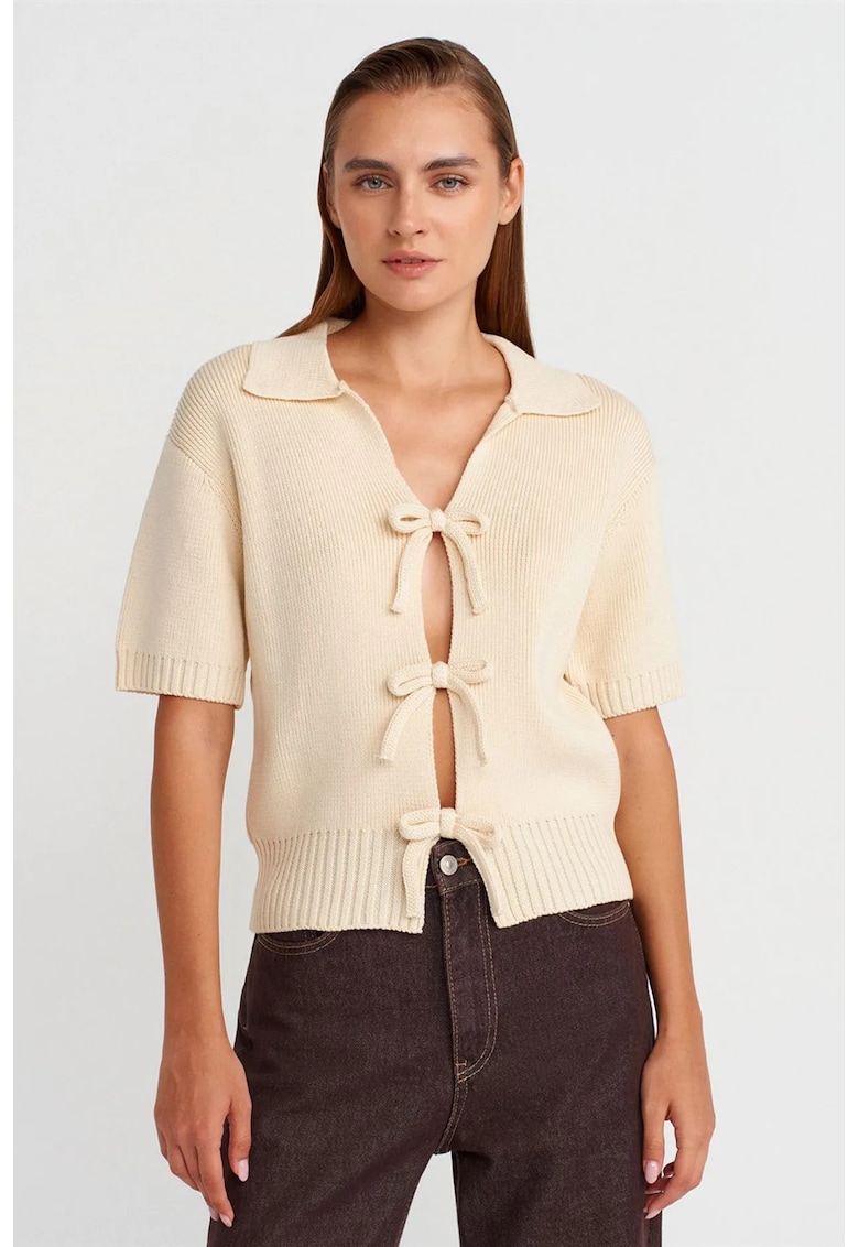 Cardigan - acrilic - crem - maneci scurte - guler polo - legatura in fata -