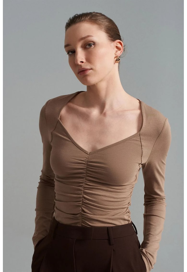 Bluza dama - slim fit - casual - maro camel - jerseu