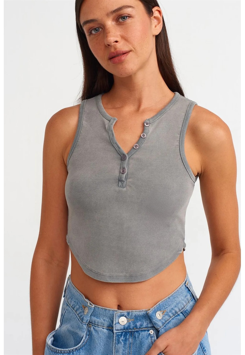 Bluza crop gri ardezie - tricot bumbac-elastan - slim fit - design fara maneci - detalii cu nasturi