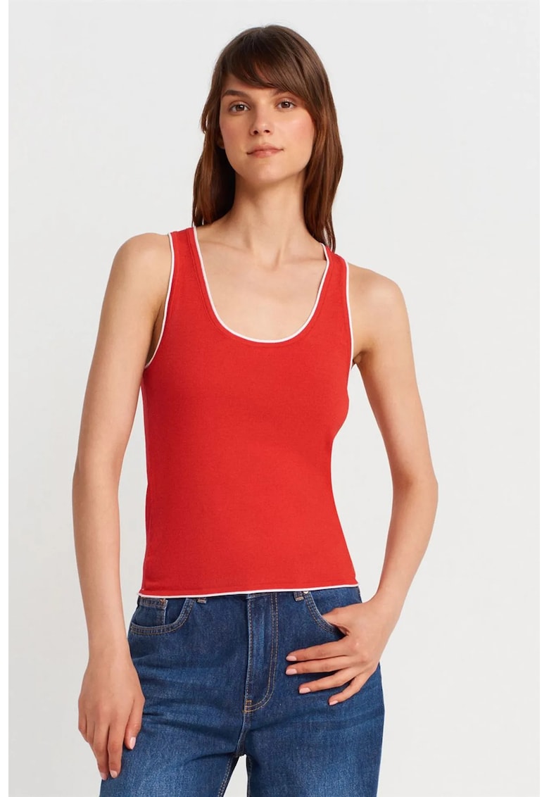 Top dama - Slim Fit - rosu - poliester-viscoza-poliamida - fara maneci - One Size INTL -