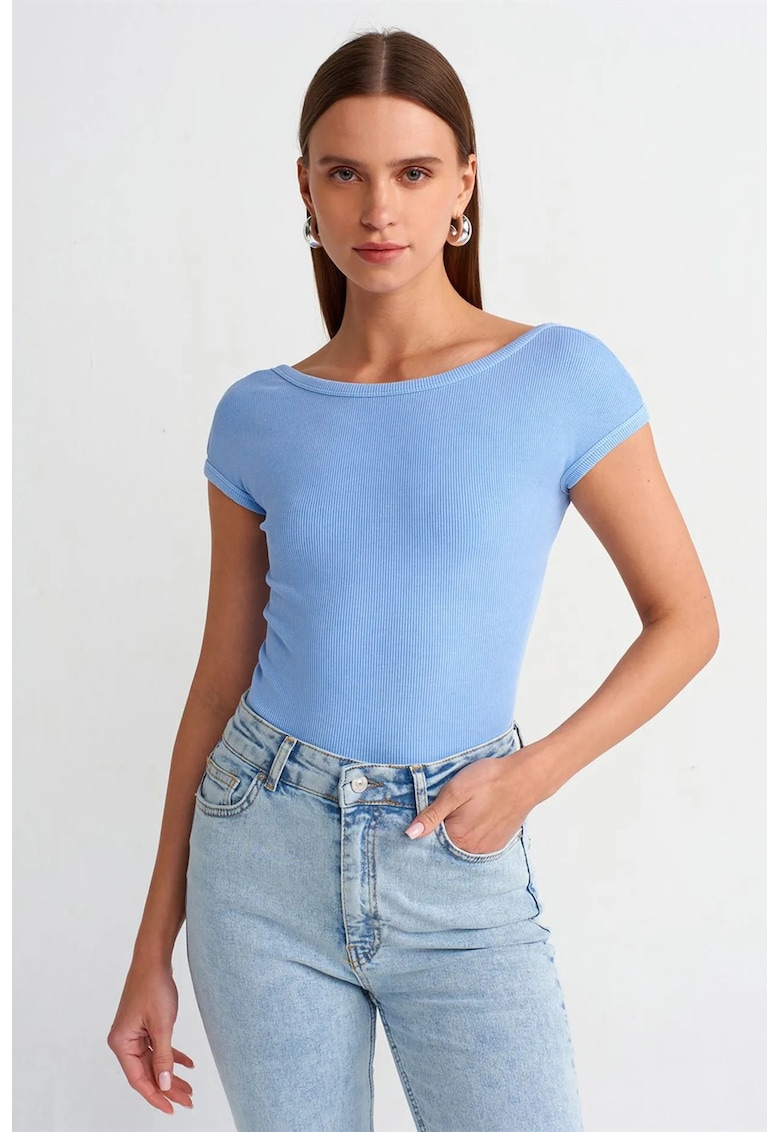 Tricou Crop Femei Albastru Deschis - Slim fit - Decolteu Patrat - Decupaj - Bumbac cu Elastan