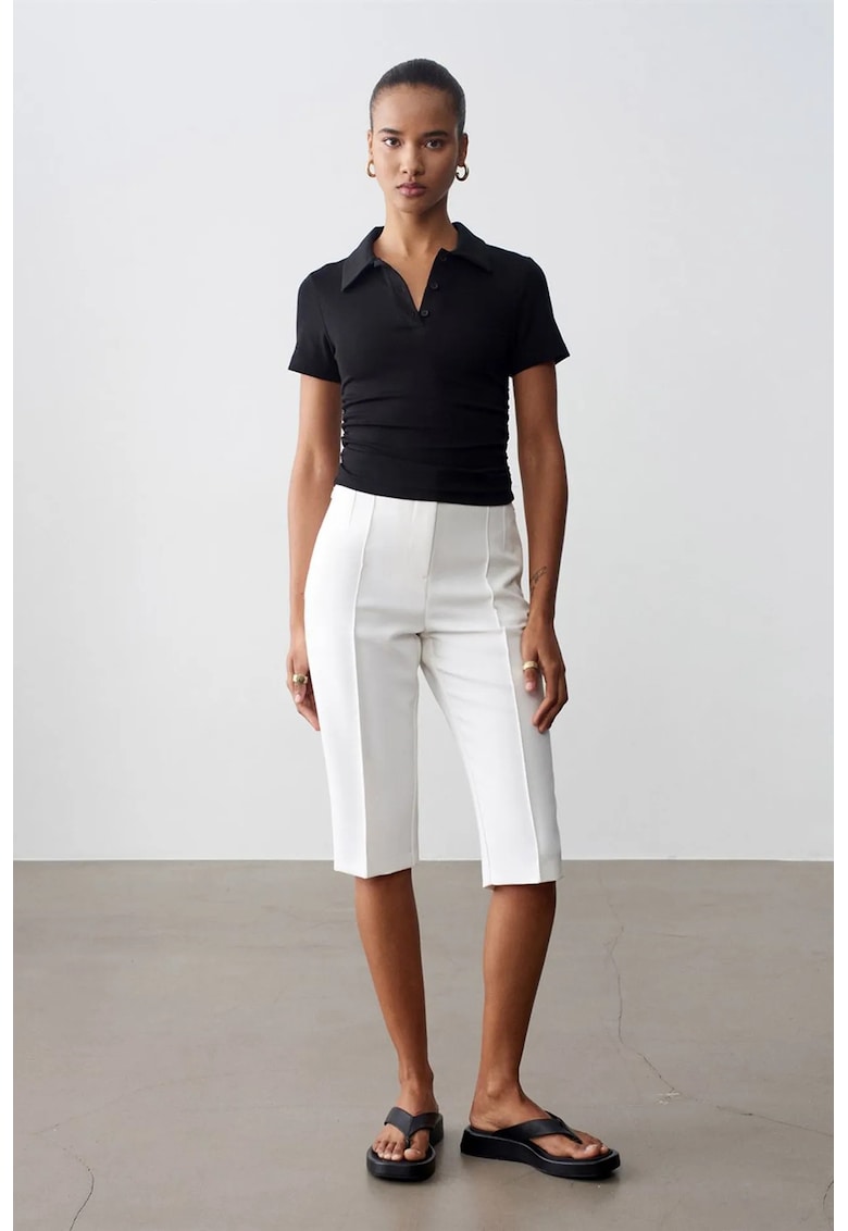 Pantaloni scurti dama - Capri - talie inalta - croiala dreapta - alb - crep tesut