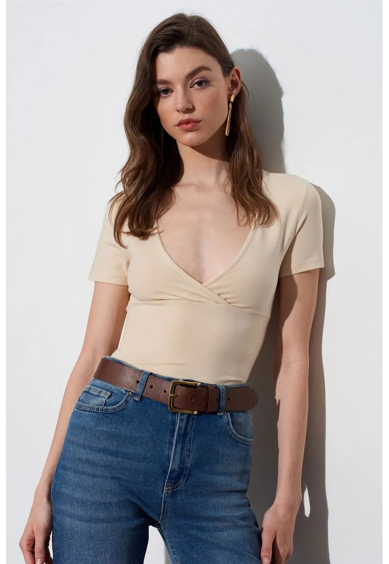 Tricou dama - mulat - decolteu in V - bej natural - elastic