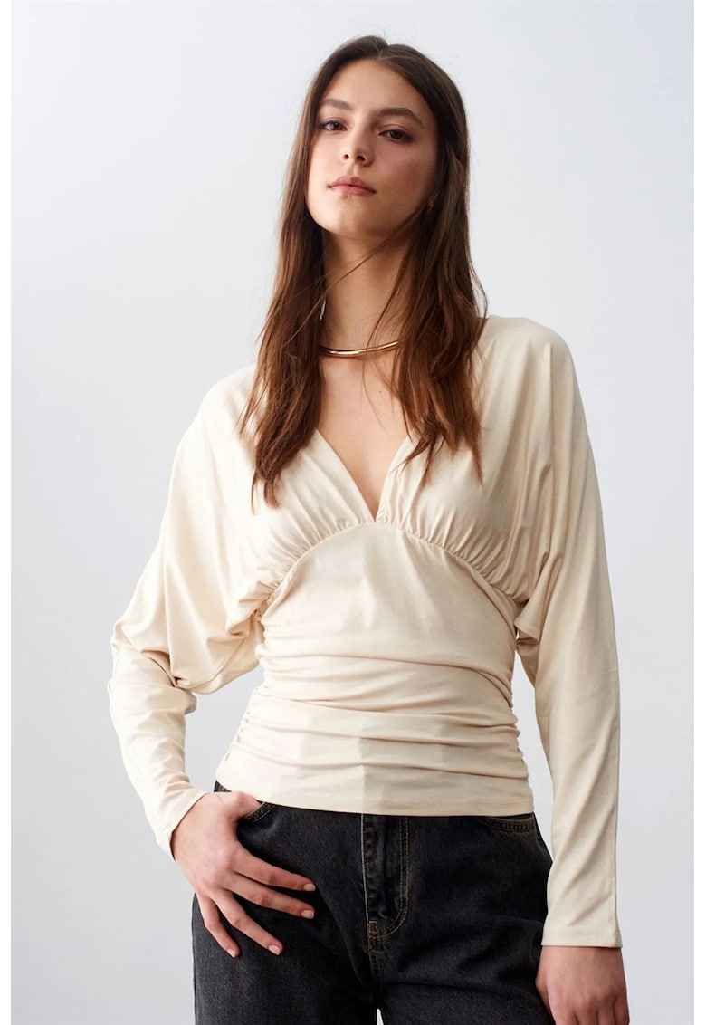 Bluza dama - Slim Fit - decolteu in V - crem natural - 94% viscoza - 6% elastan