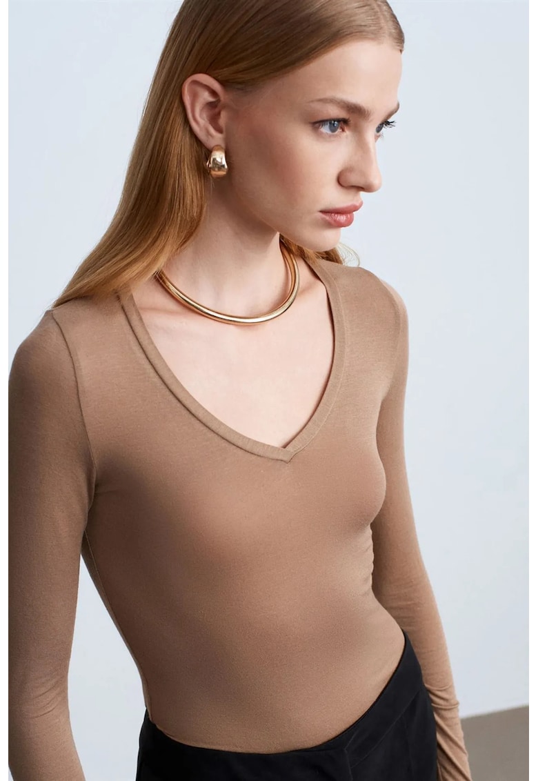 Bluza dama - slim fit - maneca lunga - decolteu in V - maro camel - lycra cu modal - casmir si elastan