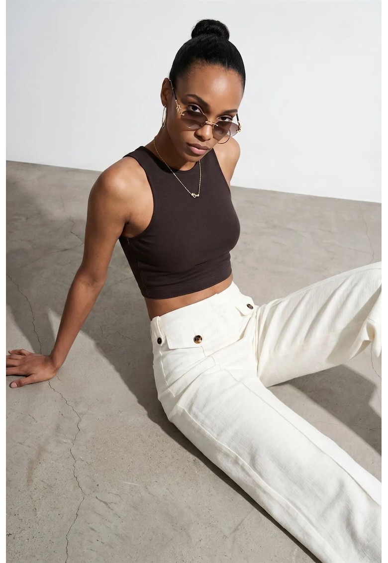 Bluza dama - crop - fara maneci - maron - tricotata -