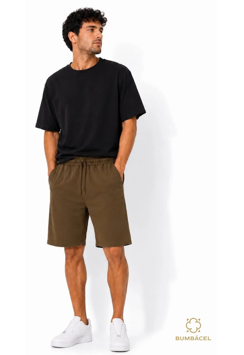Pantaloni scurti barbati din bumbac pentru vara - cu buzunare si snur in talie - Maro