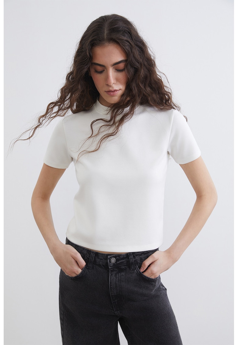 Tricou slim fit cu decolteu la baza gatului - Alb