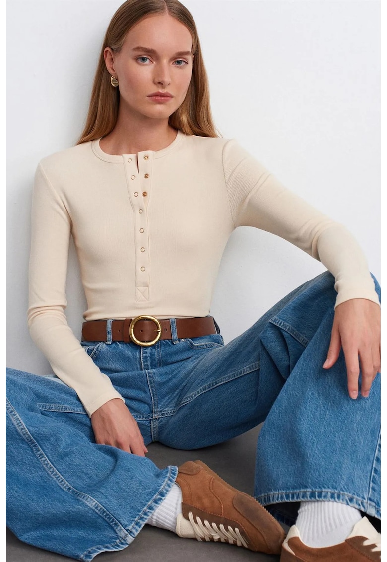 Bluza dama - slim fit - crem - bumbac/modal/elastan - maneci lungi - decolteu rotund - nasturi