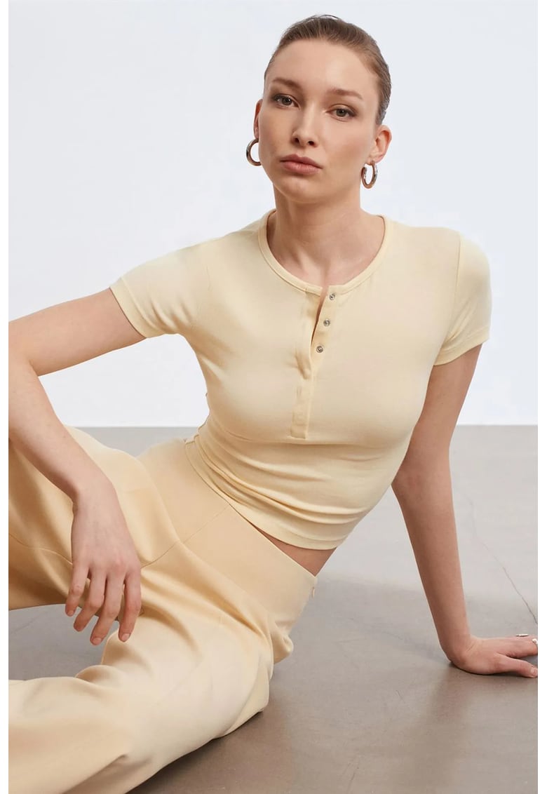 Bluze dama - Slim Fit Crop - maneca scurta - crem natural - jerseu