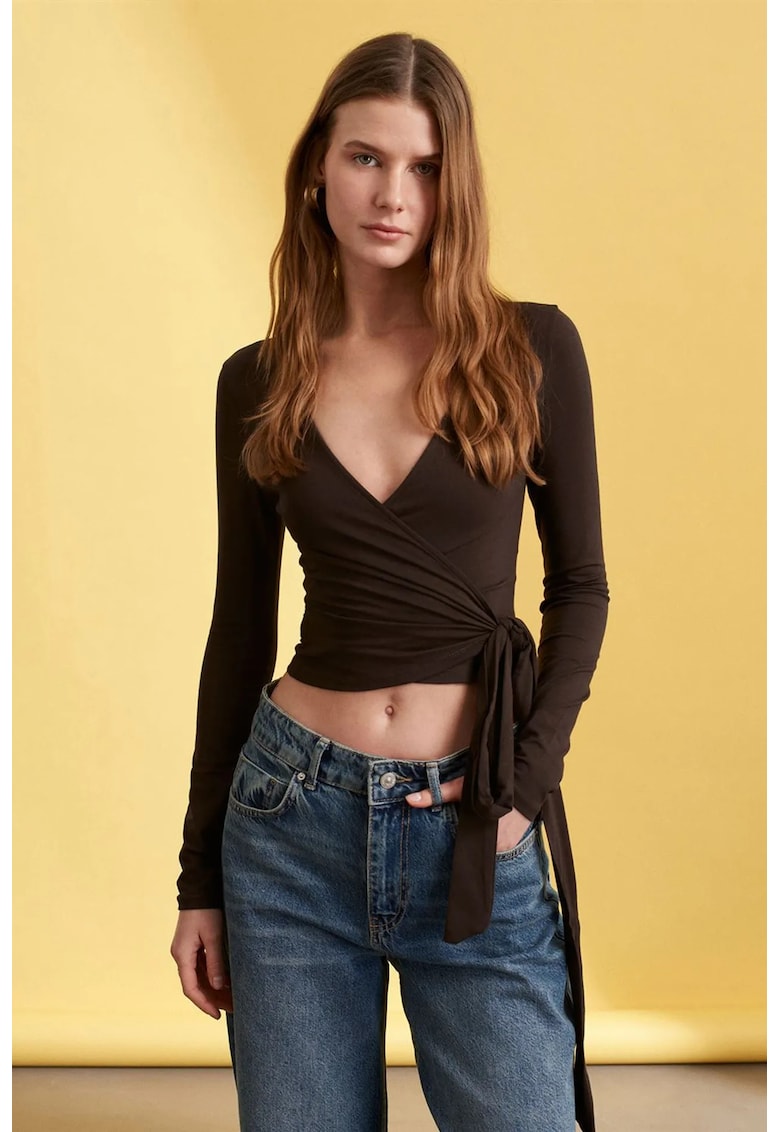 Bluze dama - bluza crop petrecut - detalii cu snur - maro cafea - bumbac-modal-elastan