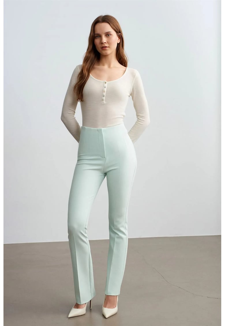 Pantaloni dama - croiala dreapta - verde menta - crep