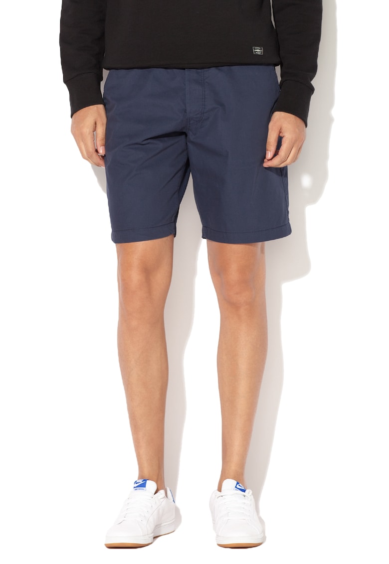 Pantaloni chino scurti