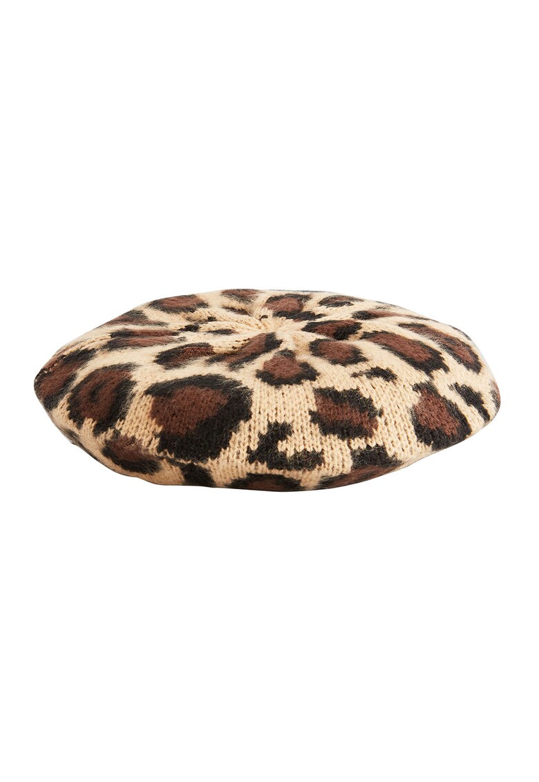 Bereta cu animal print Bereta cu animal print