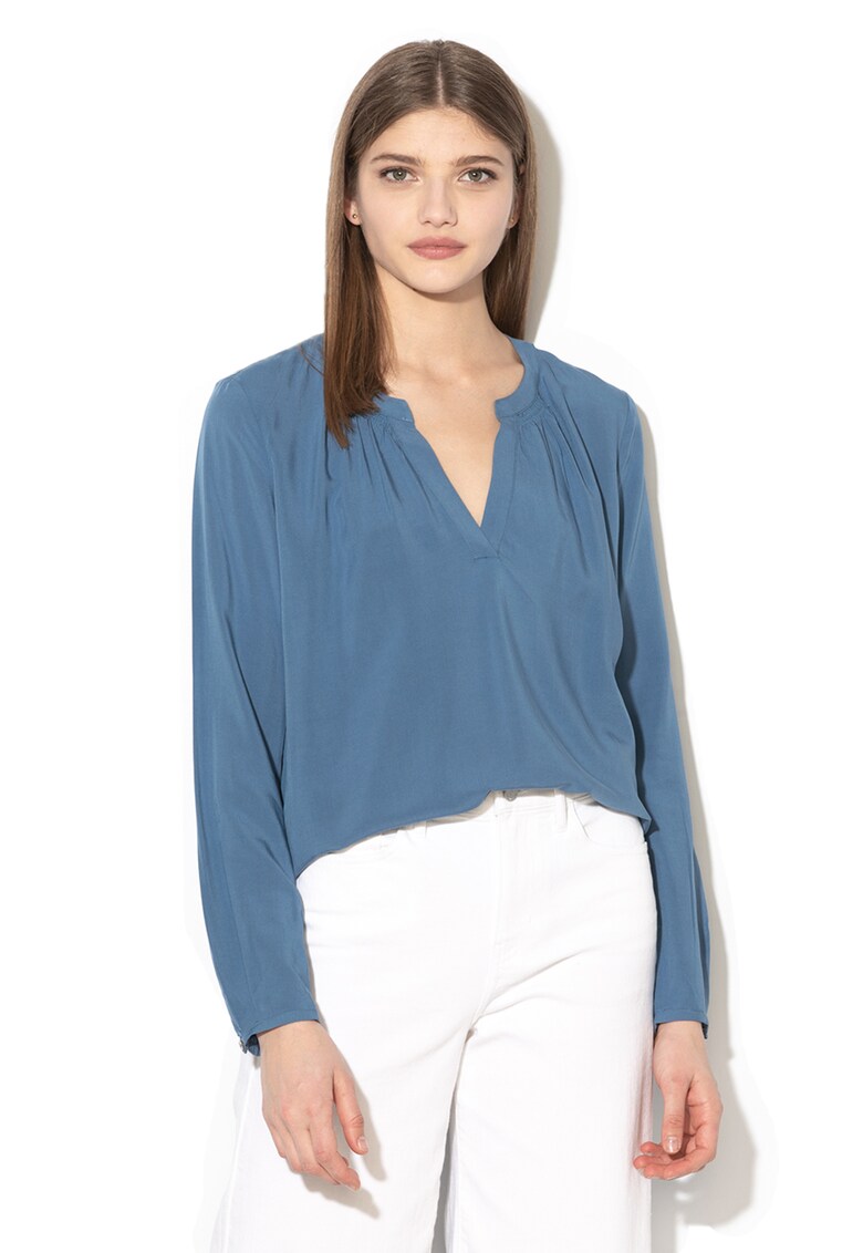 Bluza lejera cu decolteu in V