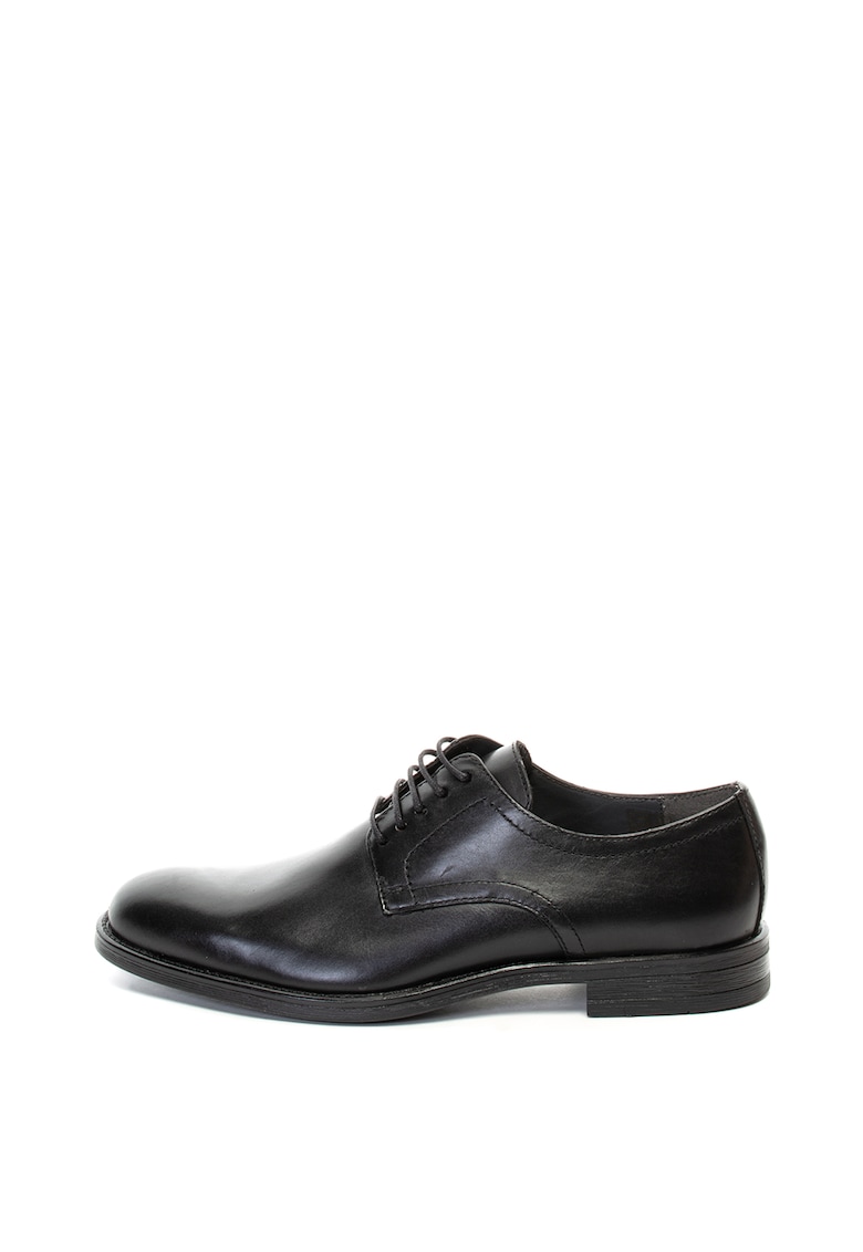 Pantofi de piele