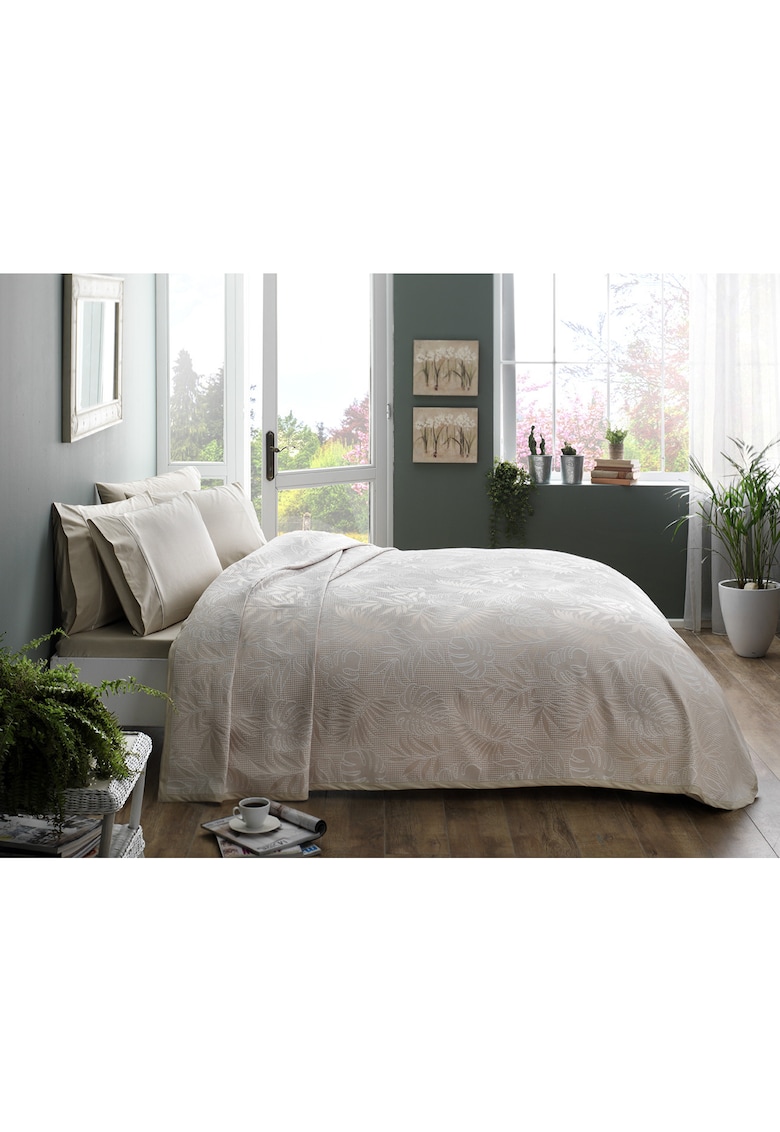 Lenjerie de pat pentru o persoana Jaquard cuvertura 180x250 cm - cearceaf pat cu elastic 100x200 cm si o fata de perna 50x70 cm - bej