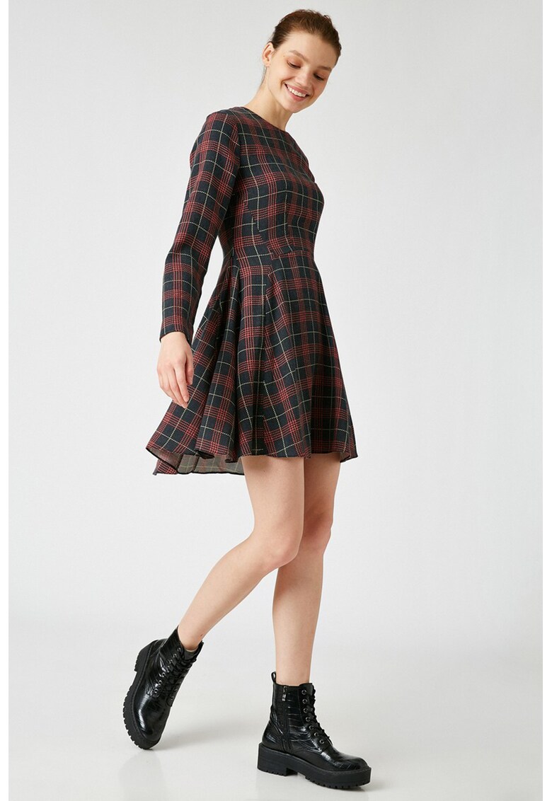 Rochie mini evazata cu model tartan