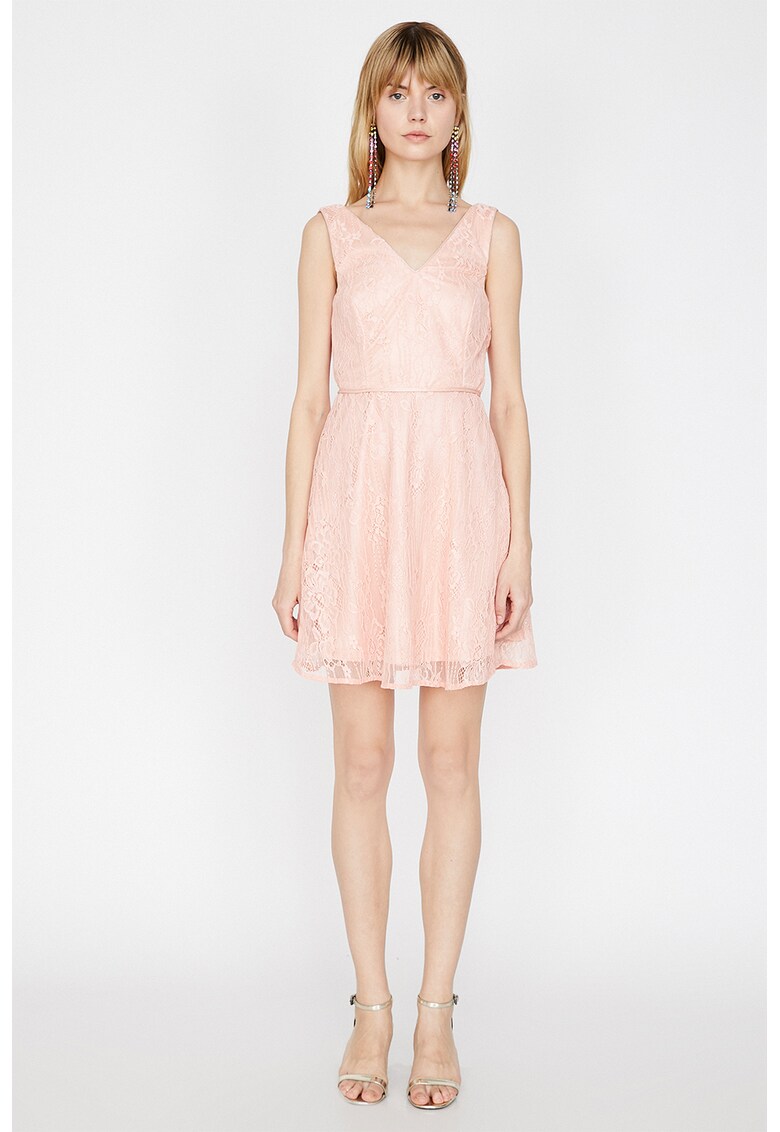 Rochie mini de dantela - cu croiala evazata