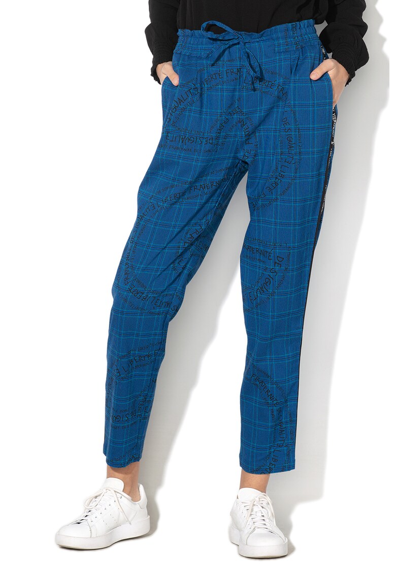 Pantaloni texturati cu model in carouri si snur pentru ajustare Tunic