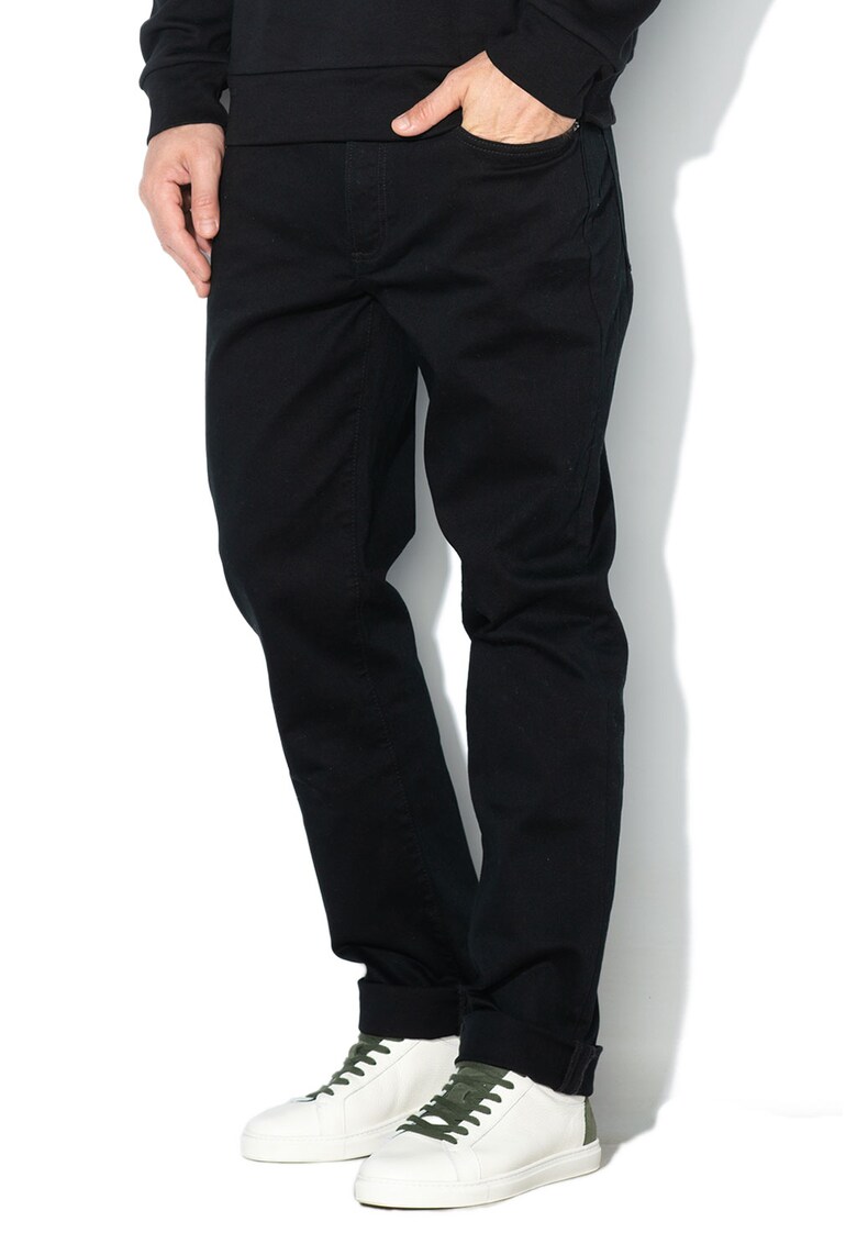 Blugi slim fit cu talie medie