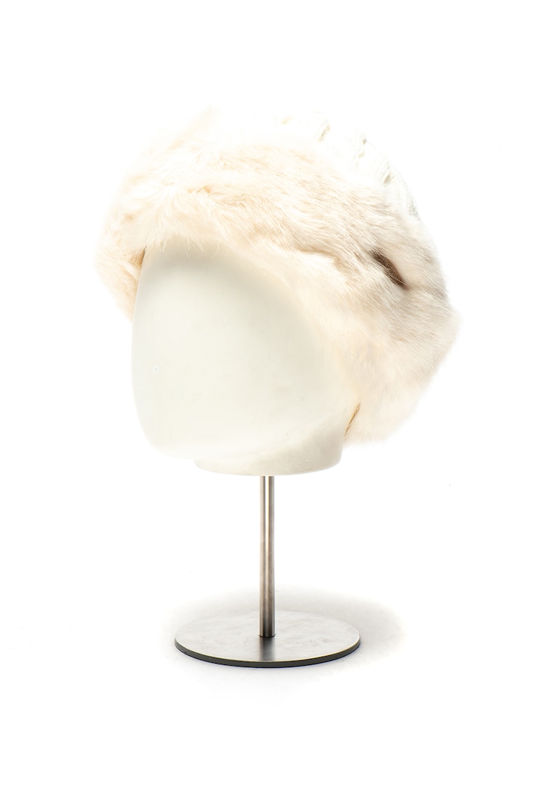 Caciula cu model cu torsade si garnitura de blana sintetica