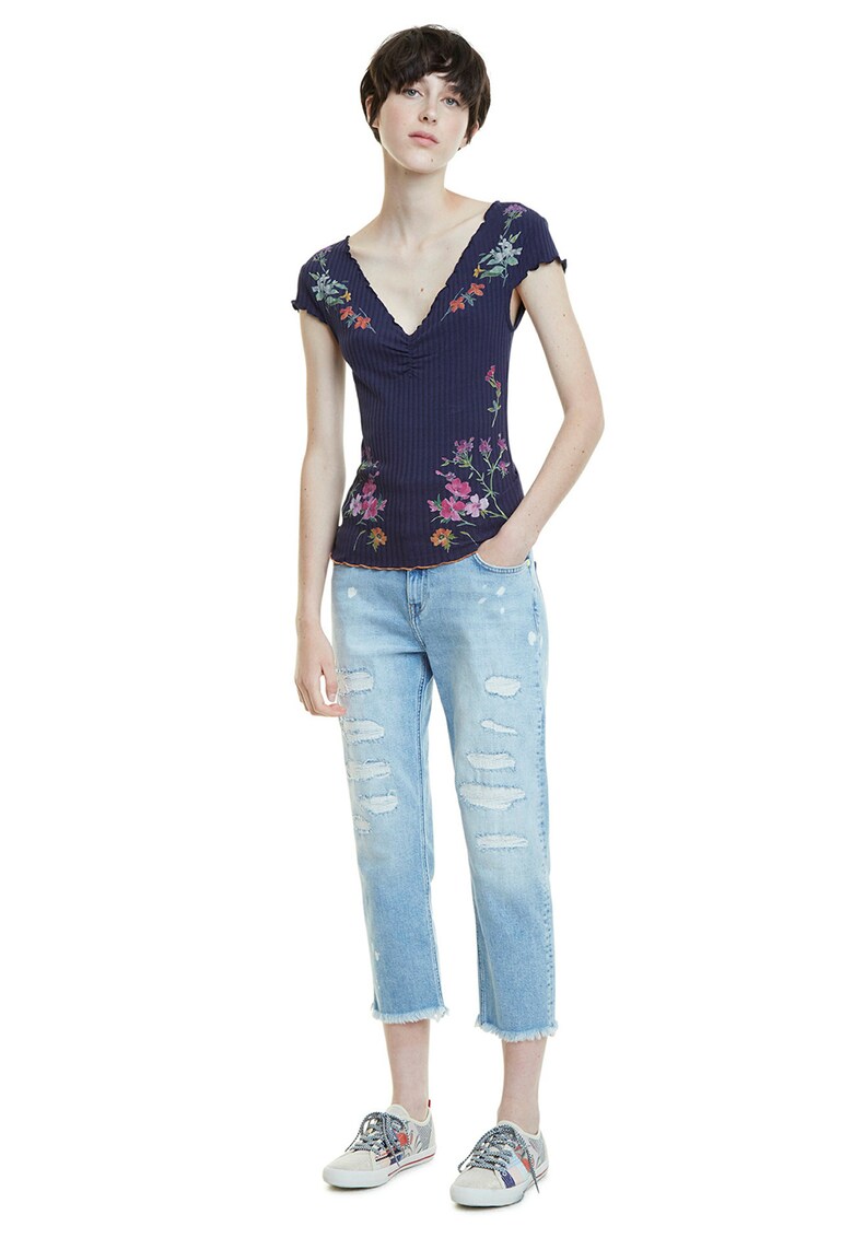 Tricou cu decolteu in V si imprimeu floral