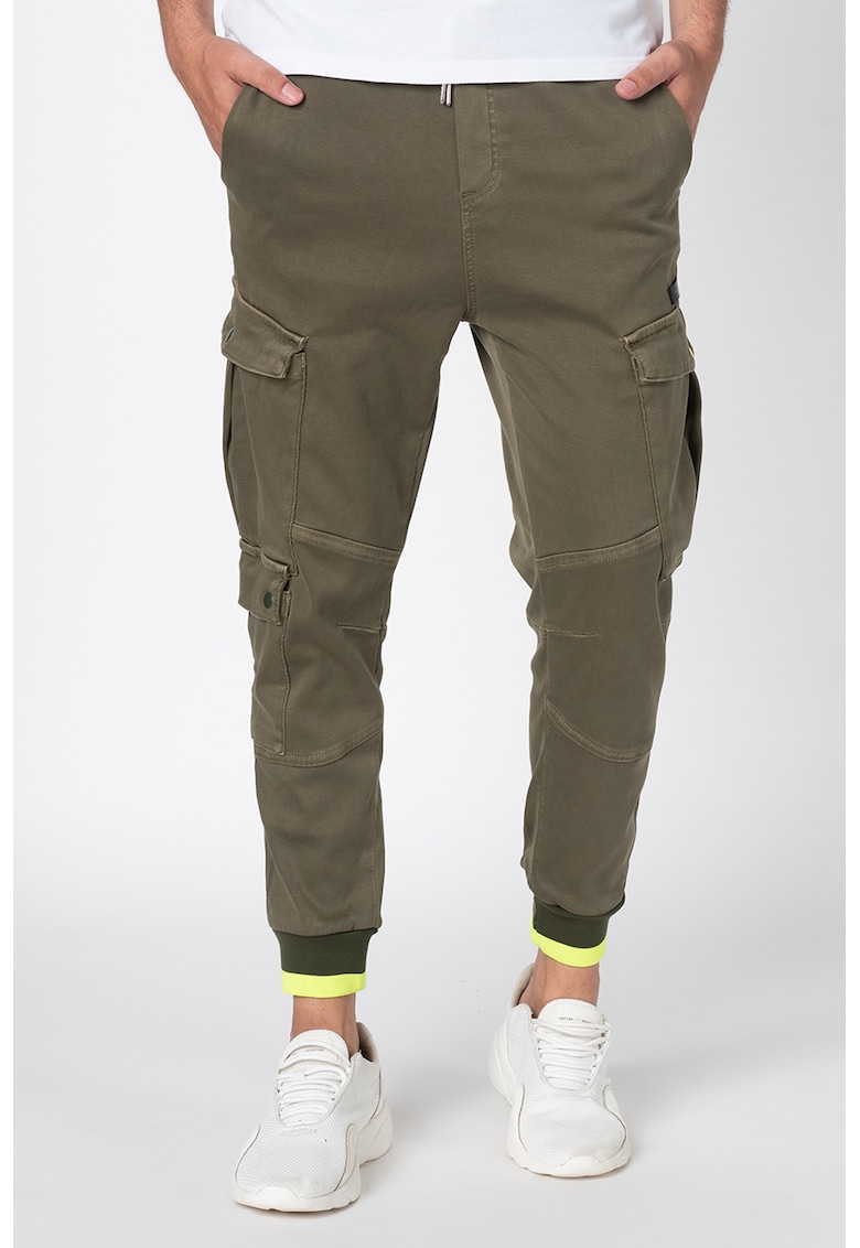 Pantaloni cargo cu mansete elastice Neron