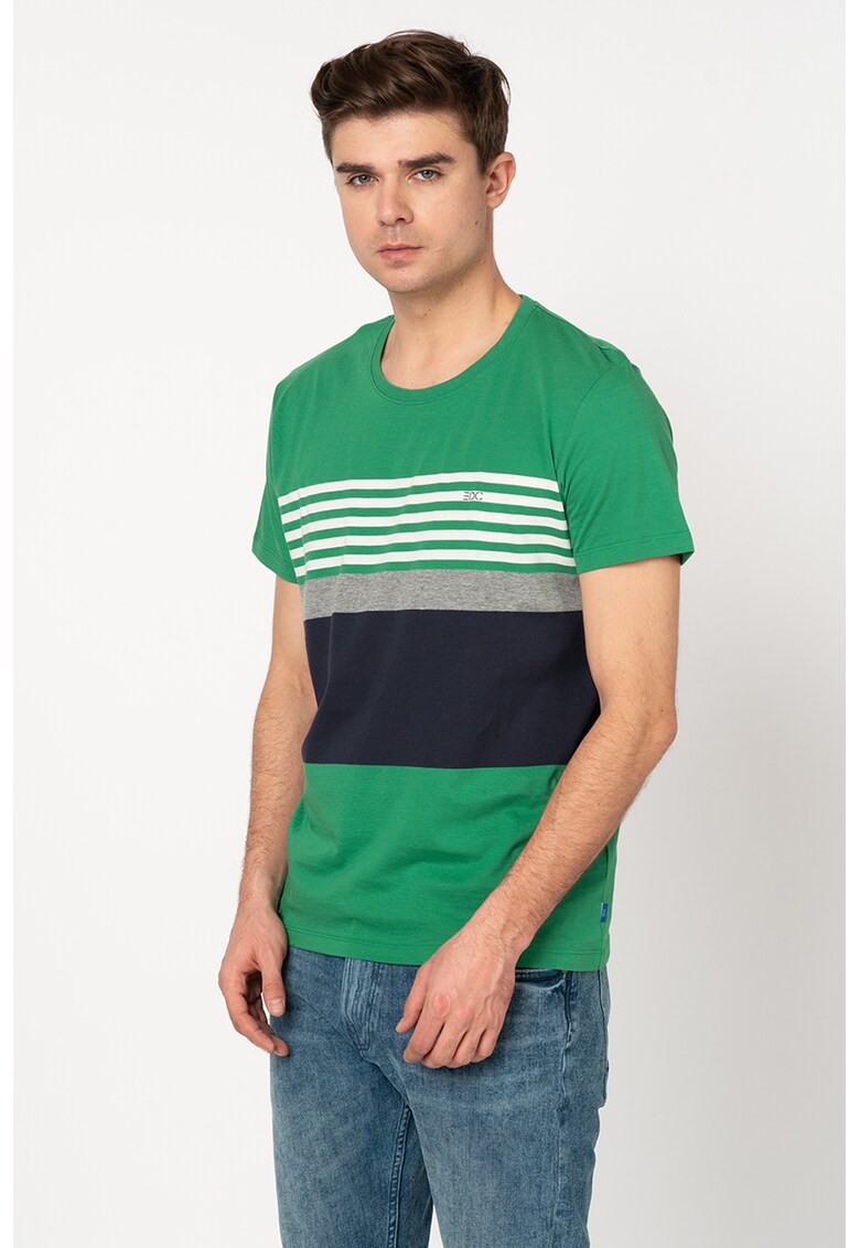 Tricou cu model in dungi