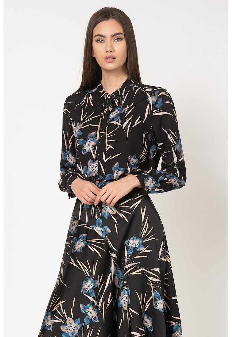 Bluza cu imprimeu floral si fenta cu nasturi